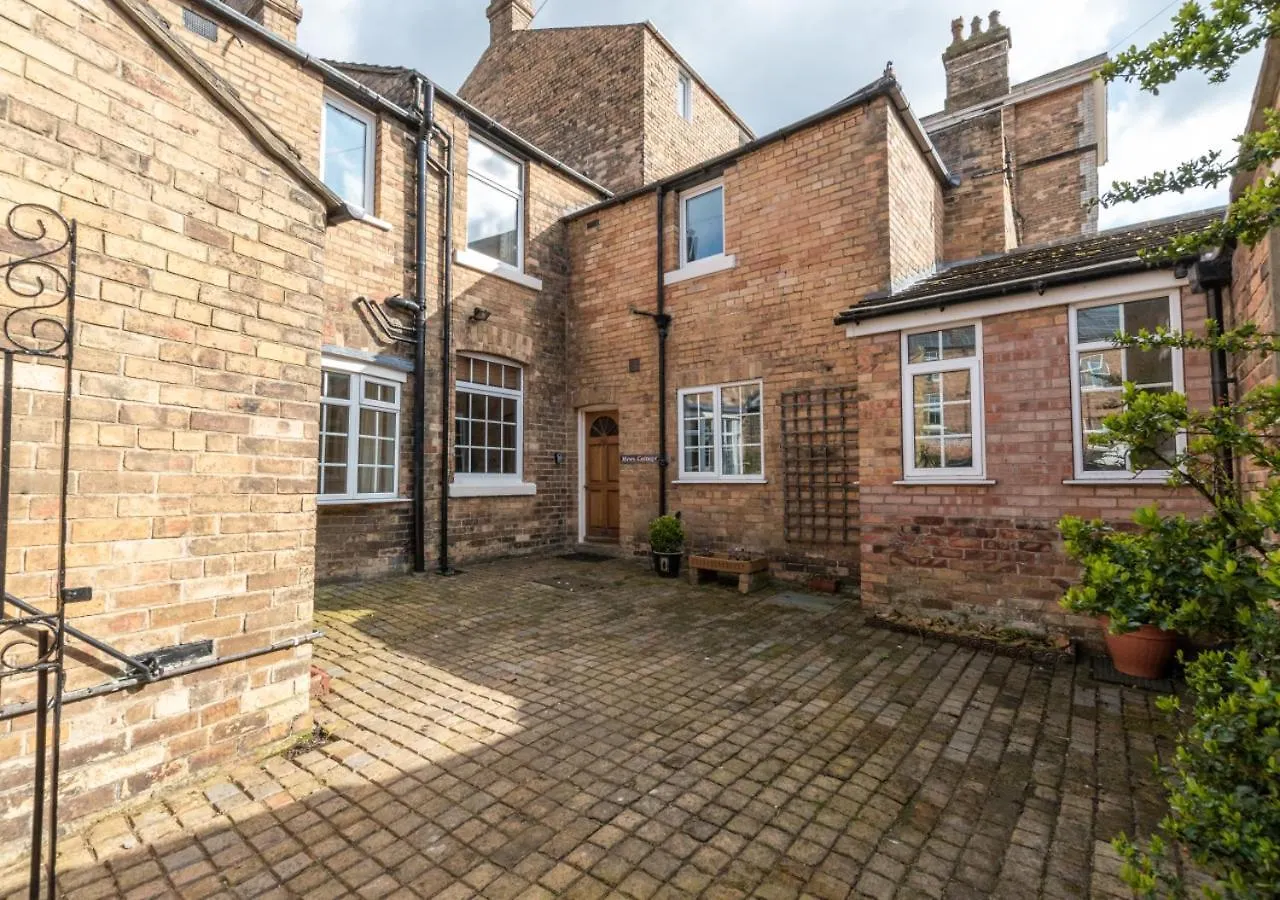Mews Cottage Scarborough 0*,  Storbritannien